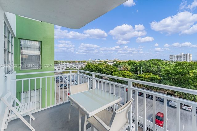 2150 Sans Souci Blvd B605, North Miami, FL 33181