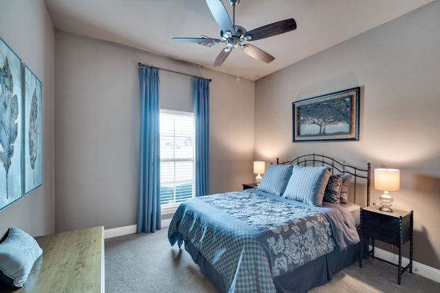 136 Sullivan Way, Waxahachie, TX 75167