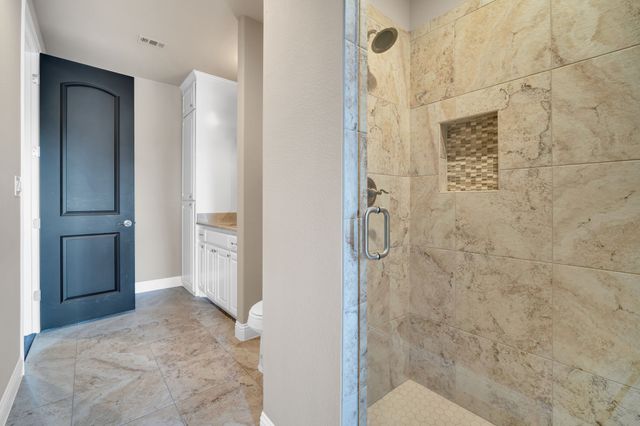 136 Sullivan Way, Waxahachie, TX 75167