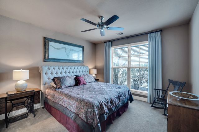 136 Sullivan Way, Waxahachie, TX 75167