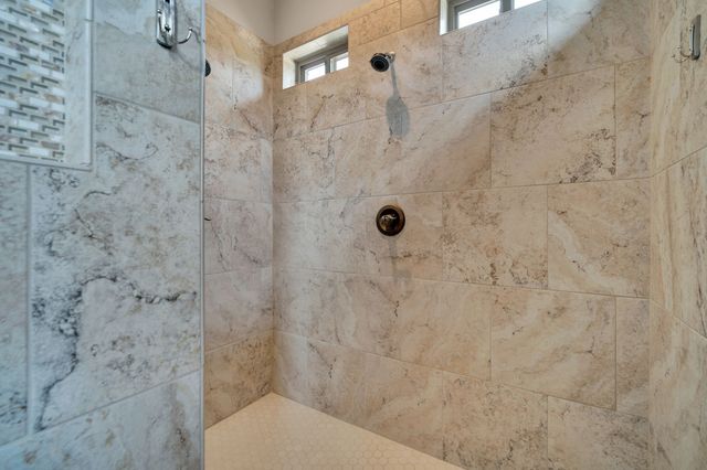 136 Sullivan Way, Waxahachie, TX 75167