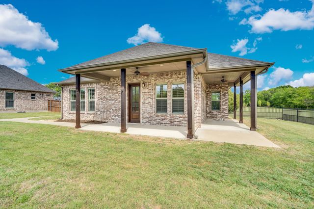 136 Sullivan Way, Waxahachie, TX 75167
