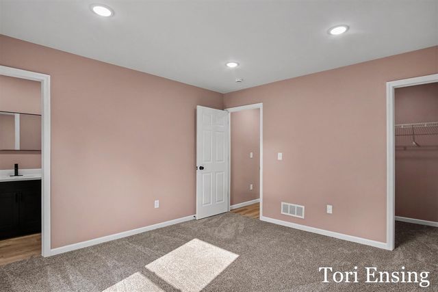 725 N Burgess Street, Greenville, MI 48838