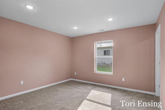 725 N Burgess Street, Greenville, MI 48838