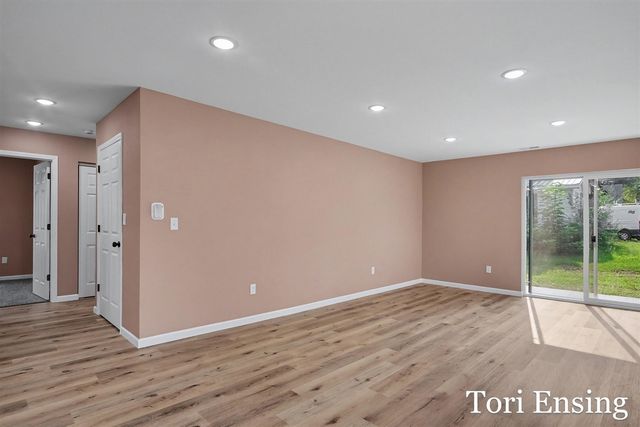 725 N Burgess Street, Greenville, MI 48838