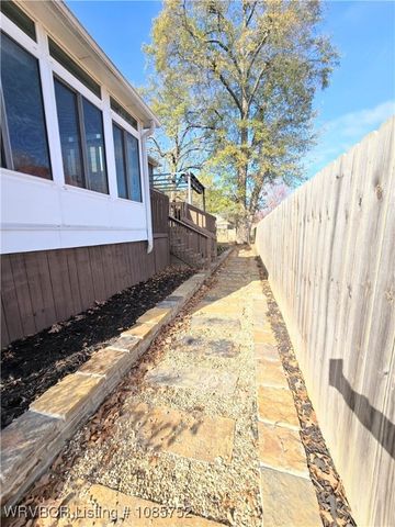 330 Duke Circle, Greenwood, AR 72936