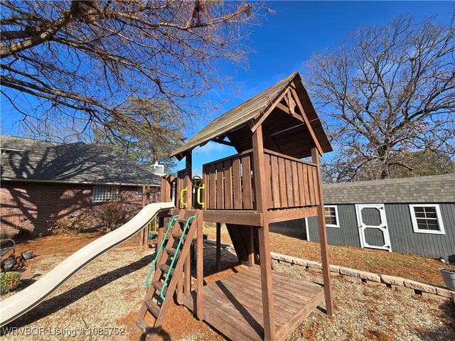 330 Duke Circle, Greenwood, AR 72936