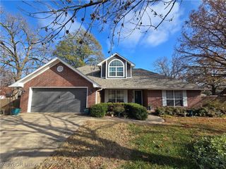 330 Duke Circle, Greenwood, AR 72936