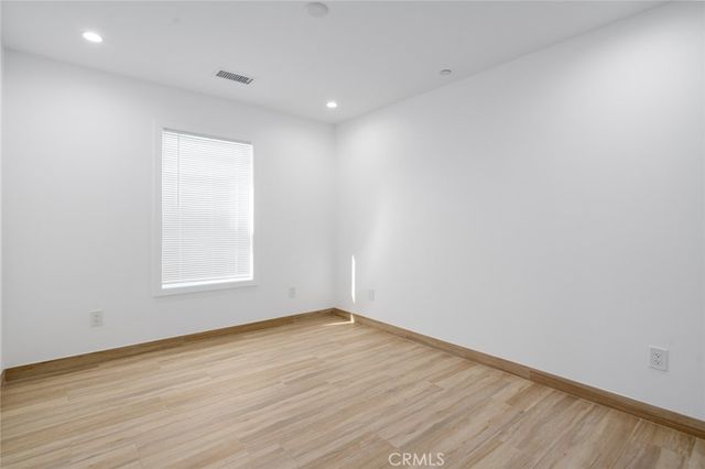710 N Minter 6, Santa Ana, CA 92701