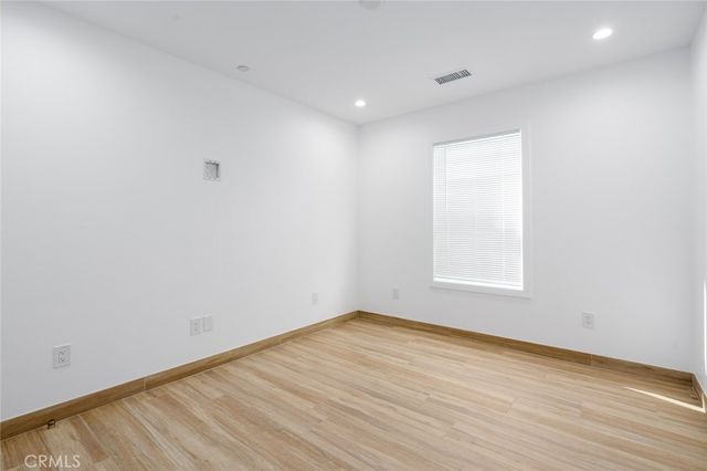 710 N Minter 6, Santa Ana, CA 92701