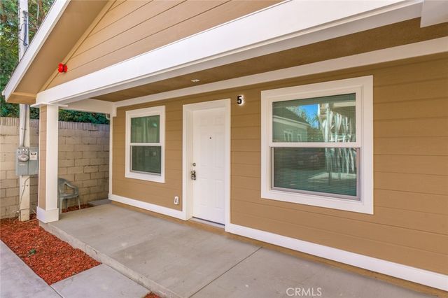 710 N Minter 6, Santa Ana, CA 92701