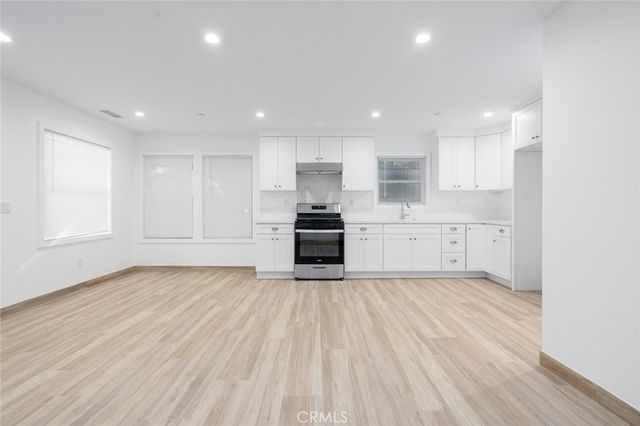 710 N Minter 6, Santa Ana, CA 92701