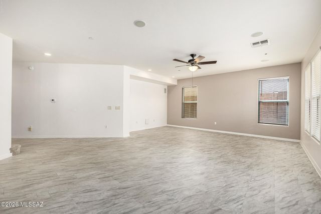 672 W Vuelta Buril, Sahuarita, AZ 85629