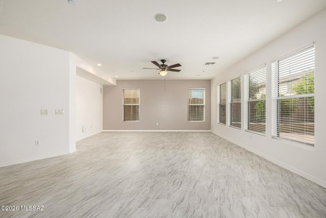 672 W Vuelta Buril, Sahuarita, AZ 85629