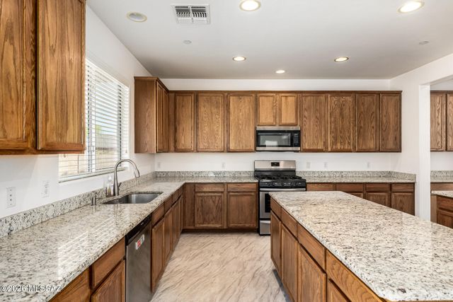 672 W Vuelta Buril, Sahuarita, AZ 85629