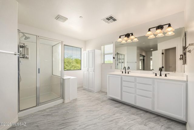 672 W Vuelta Buril, Sahuarita, AZ 85629