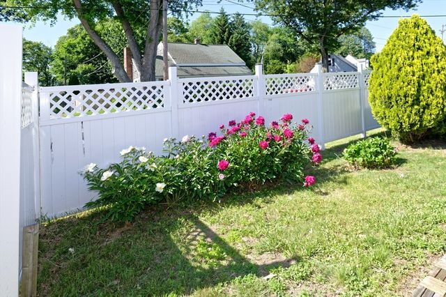 1 Rockland Road Ct, Auburn, MA 01501