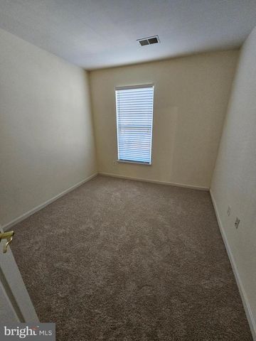 4463 TORRENCE PL, Woodbridge, VA 22193