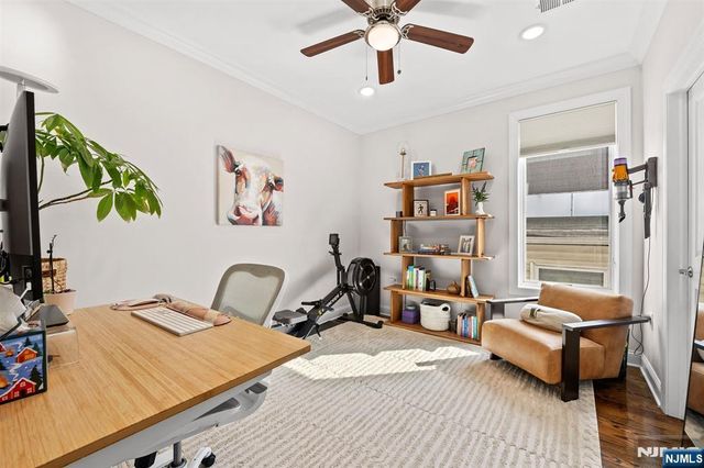 948 Summit Avenue 2, Jersey City, NJ 07307