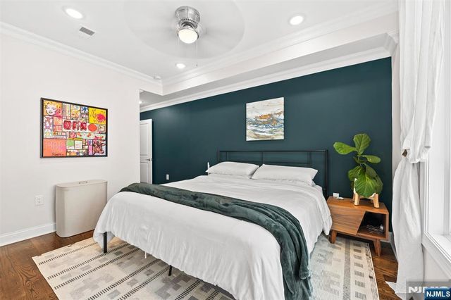 948 Summit Avenue 2, Jersey City, NJ 07307