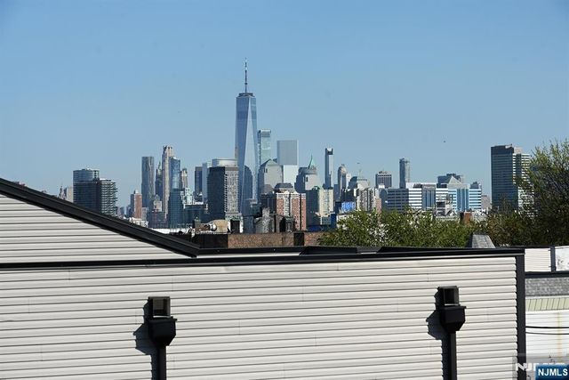 948 Summit Avenue 2, Jersey City, NJ 07307