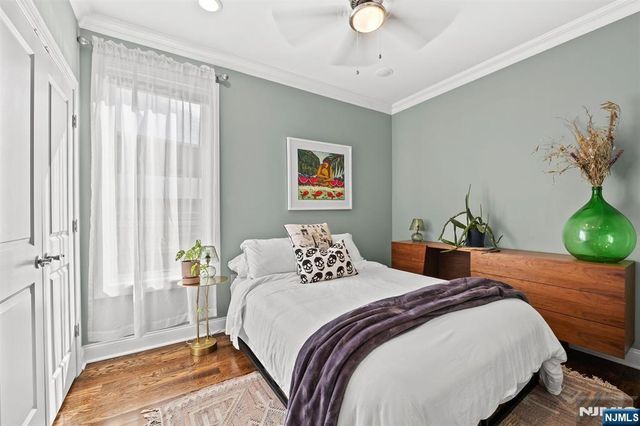 948 Summit Avenue 2, Jersey City, NJ 07307