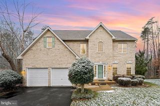 11016 N LAMONT CT, Fredericksburg, VA 22407