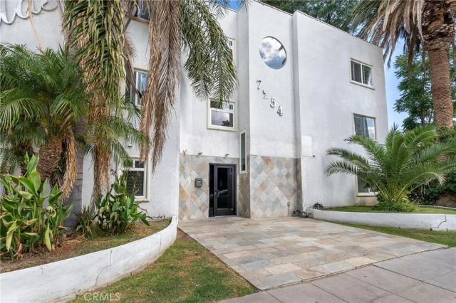 7254 Vassar Ave 308, Canoga Park, CA 91303
