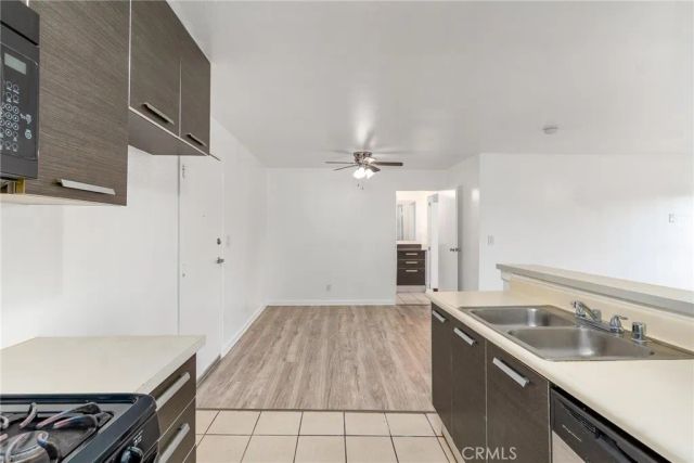 7254 Vassar Ave 308, Canoga Park, CA 91303