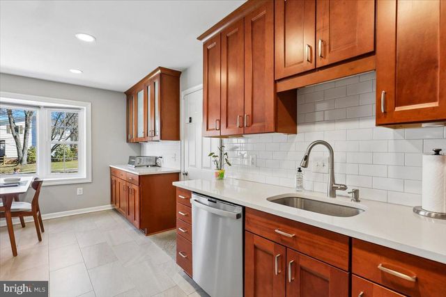 22 CULLINAN DR, Gaithersburg, MD 20878