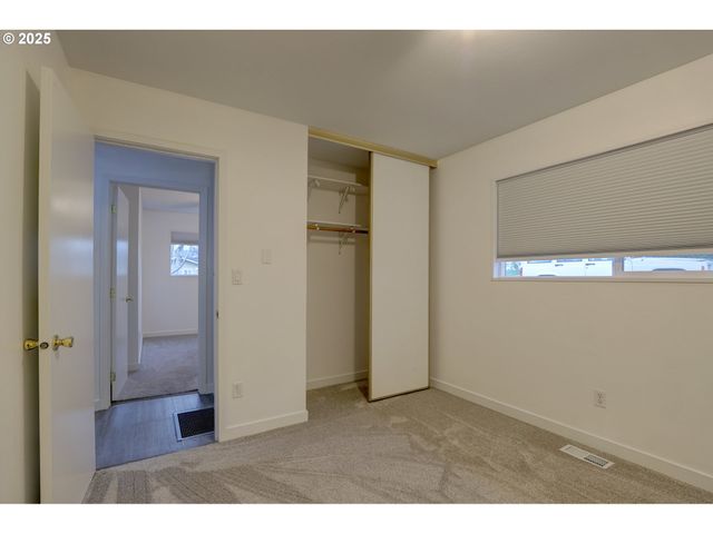 3414 COLUMBIA VIEW Dr, The Dalles, OR 97058