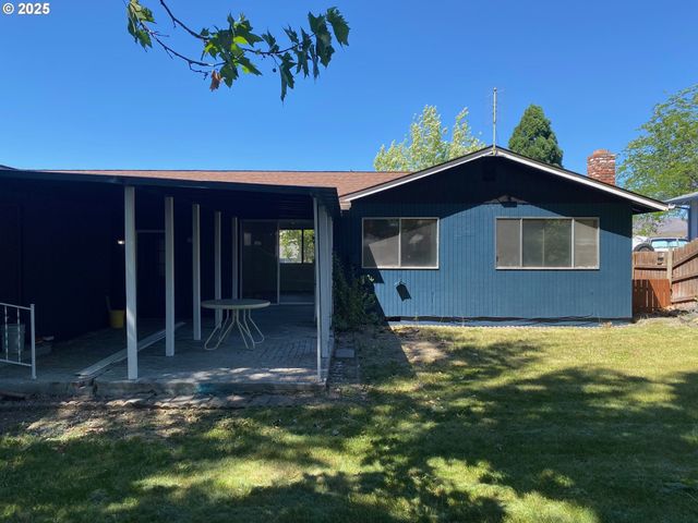 3414 COLUMBIA VIEW Dr, The Dalles, OR 97058