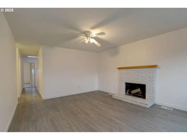 3414 COLUMBIA VIEW Dr, The Dalles, OR 97058