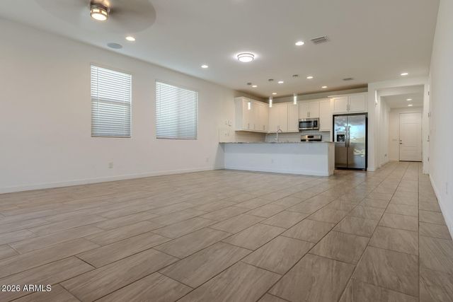 1548 W CORRAL Road, Phoenix, AZ 85041