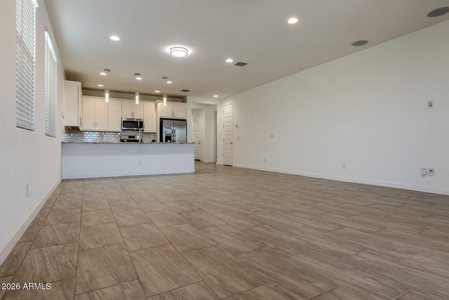 1548 W CORRAL Road, Phoenix, AZ 85041