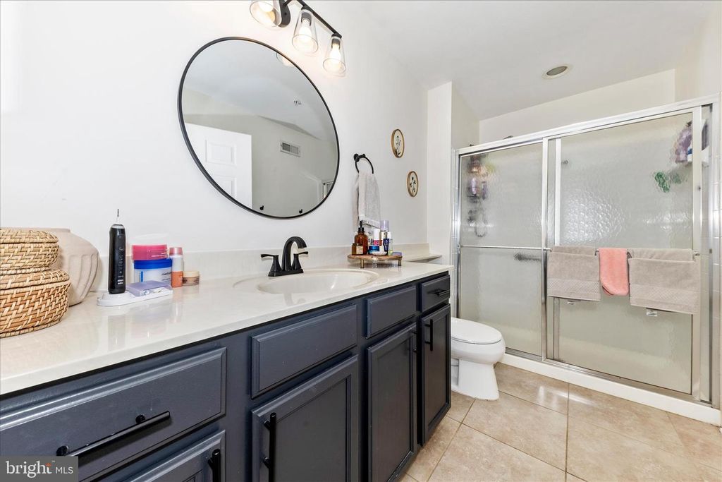 Image 19 of property listing at 12012 AMBER RIDGE CIR #B-103, Germantown, MD 20876