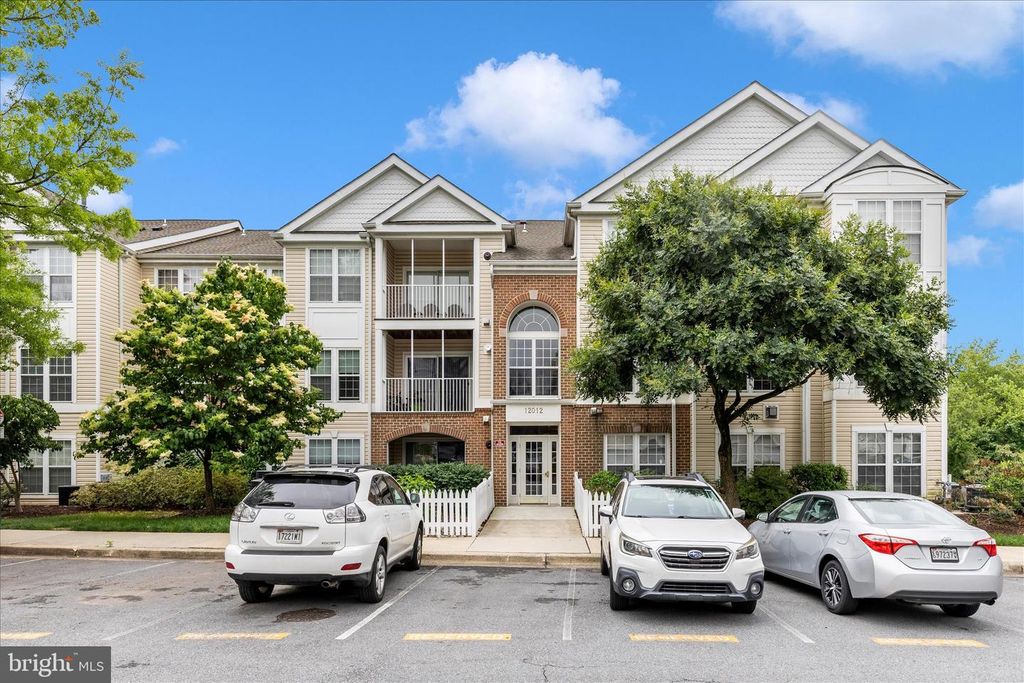 Image 2 of property listing at 12012 AMBER RIDGE CIR #B-103, Germantown, MD 20876