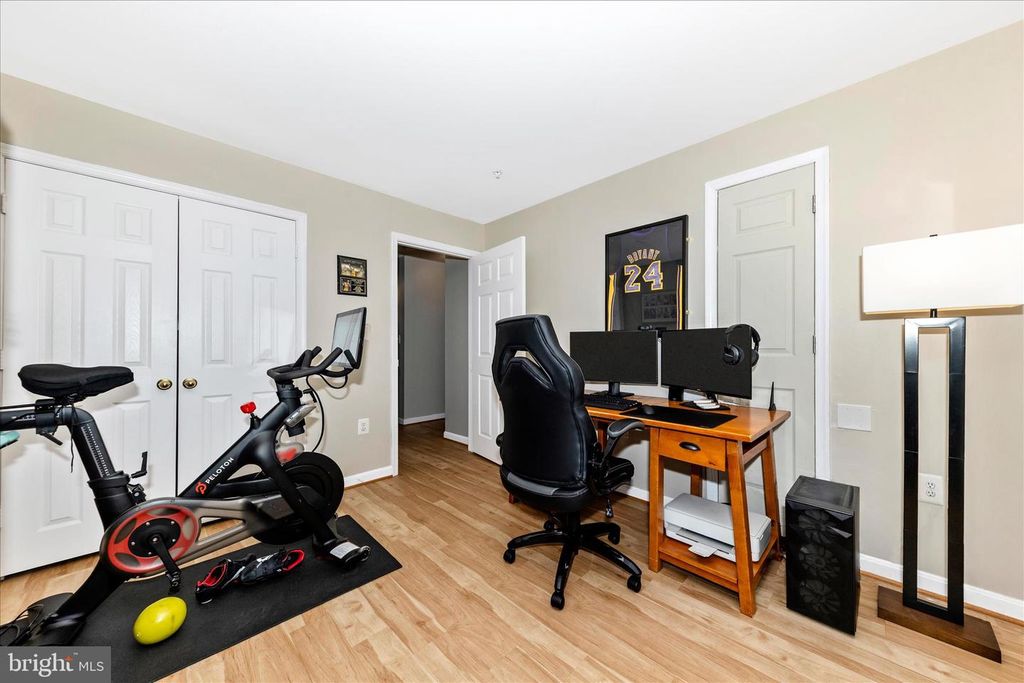 Image 22 of property listing at 12012 AMBER RIDGE CIR #B-103, Germantown, MD 20876