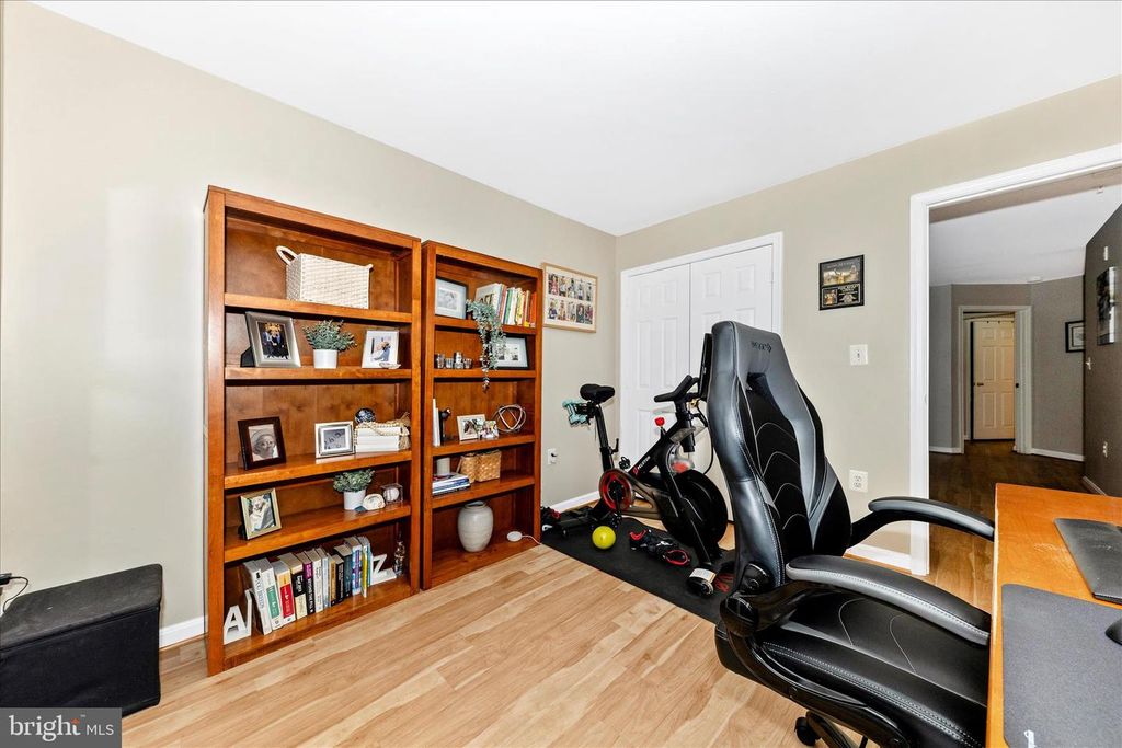 Image 23 of property listing at 12012 AMBER RIDGE CIR #B-103, Germantown, MD 20876