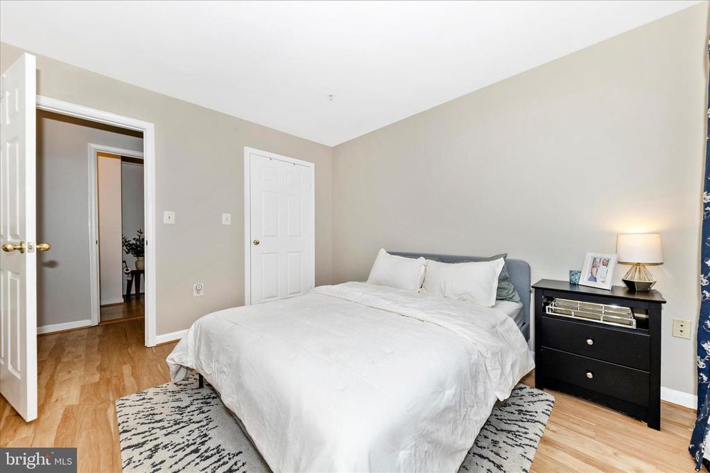 Image 26 of property listing at 12012 AMBER RIDGE CIR #B-103, Germantown, MD 20876