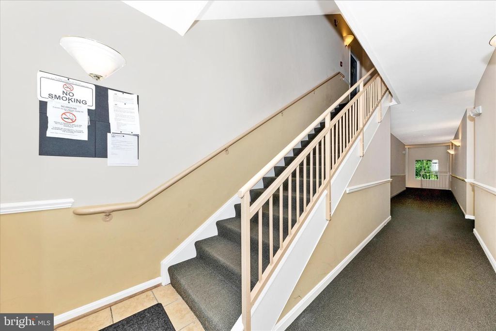 Image 31 of property listing at 12012 AMBER RIDGE CIR #B-103, Germantown, MD 20876
