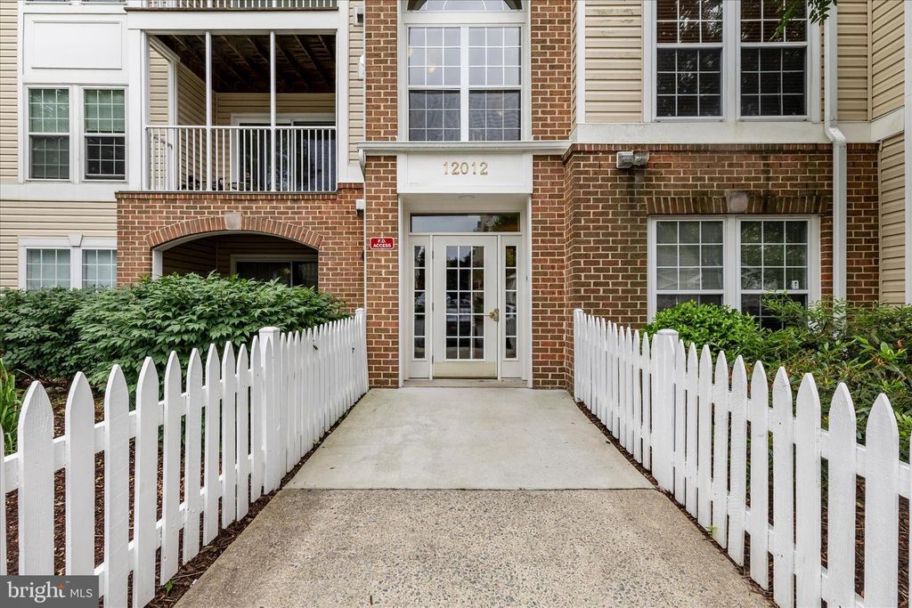 Image 35 of property listing at 12012 AMBER RIDGE CIR #B-103, Germantown, MD 20876