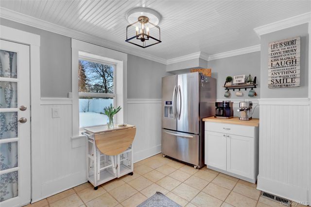 310 6th Avenue, Saint James, NY 11780