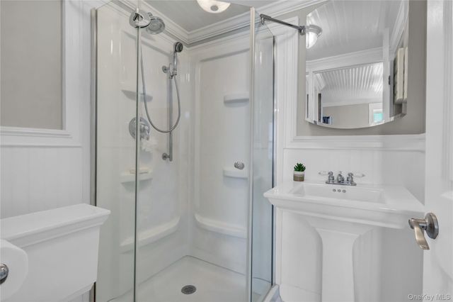 310 6th Avenue, Saint James, NY 11780