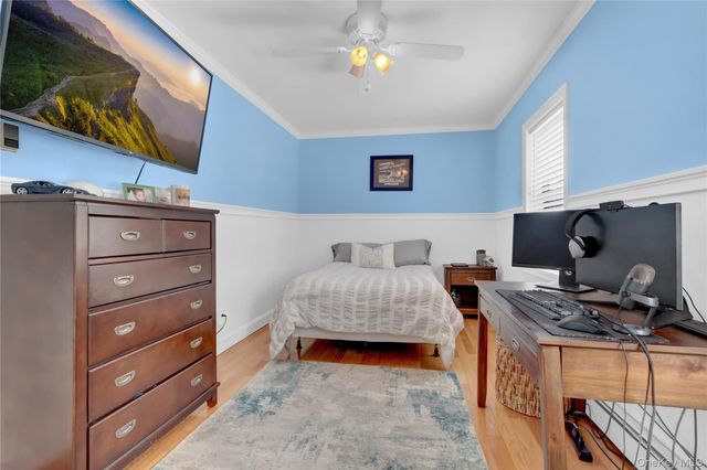 310 6th Avenue, Saint James, NY 11780