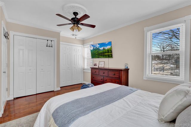 310 6th Avenue, Saint James, NY 11780