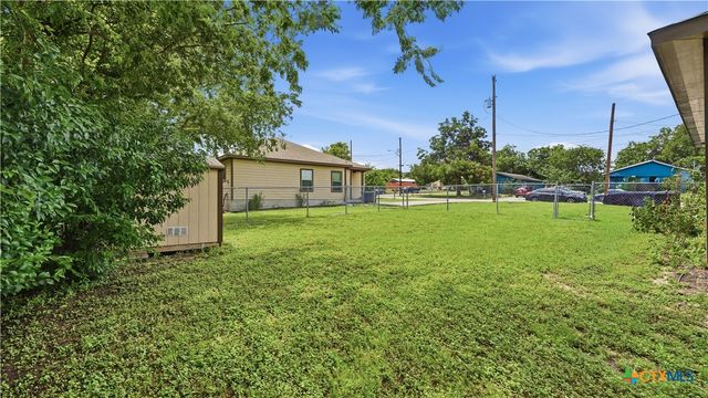 147 Rosedale Avenue, New Braunfels, TX 78130