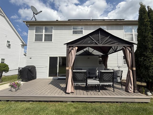 6590 Robindale Drive, Ypsilanti, MI 48197