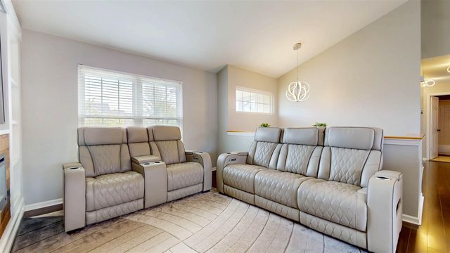 6590 Robindale Drive, Ypsilanti, MI 48197