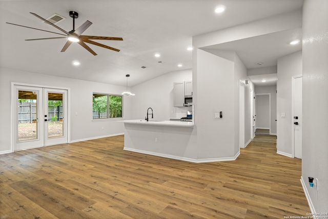 9435 Brushy Point, San Antonio, TX 78250